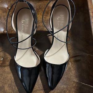 Black dress patten leather shoes